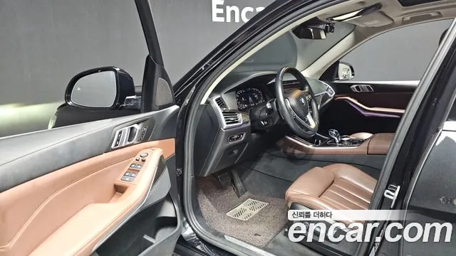 BMW X5 — Фото автомобиля 10