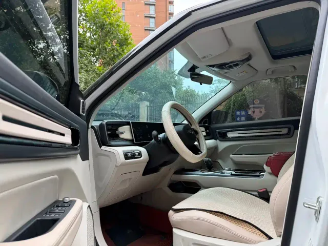 Geely ICON — Фото автомобиля 4