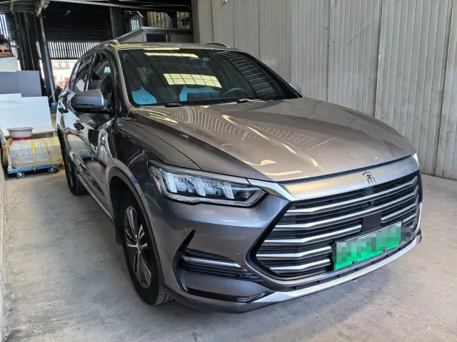 BYD Song Pro — Фото автомобиля 3