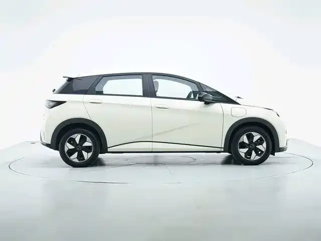 BYD Dolphin — Фото автомобиля 9