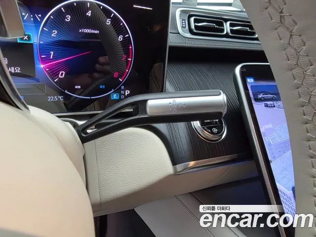 Mercedes-Benz S-Class — Фото автомобиля 9