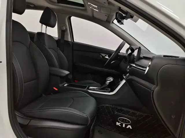 Kia K3 — Фото автомобиля 8