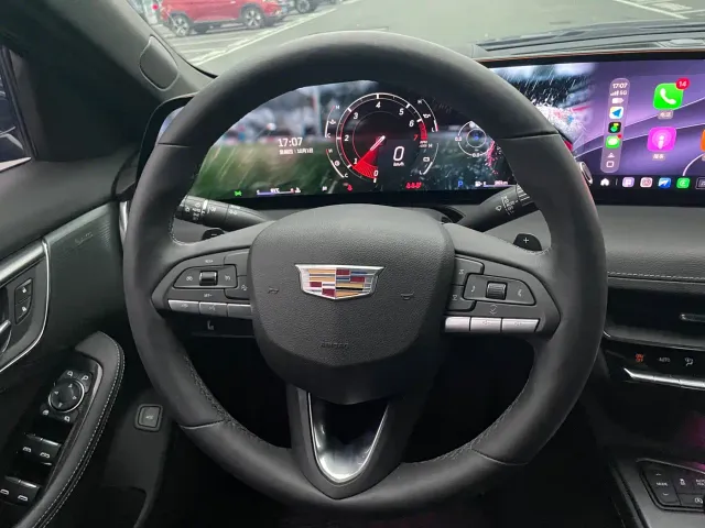 Cadillac CT5 — Фото автомобиля 9
