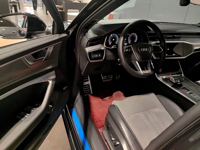 Audi A6L — Фото автомобиля 15