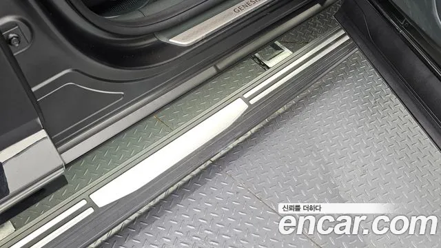 Genesis GV80 — Фото автомобиля 27