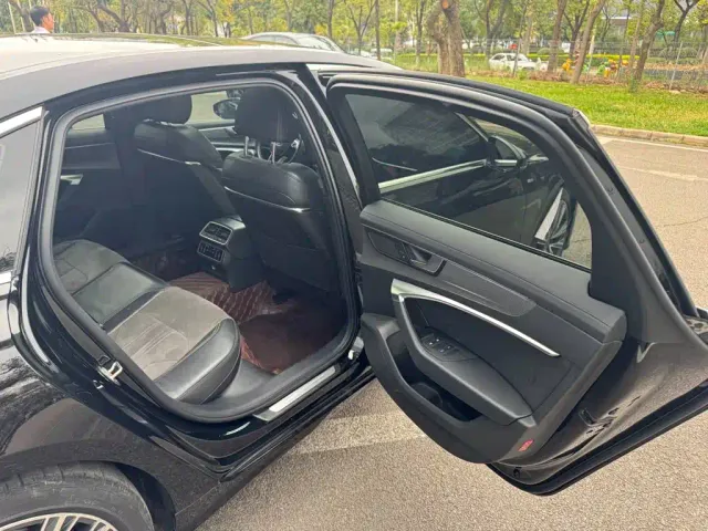 Audi A6L — Фото автомобиля 22