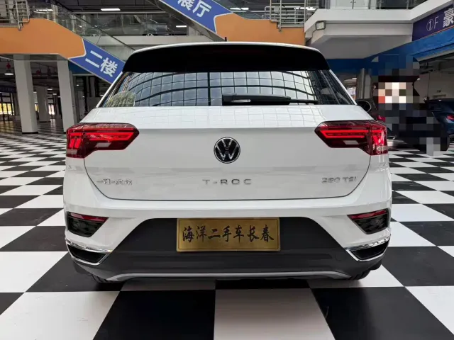 Volkswagen T-Roc — Фото автомобиля 6