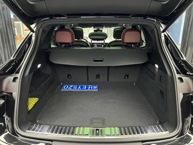 Porsche Cayenne — Фото автомобиля 9