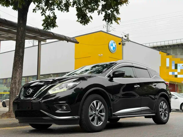 Фотография автомобиля — Nissan Murano