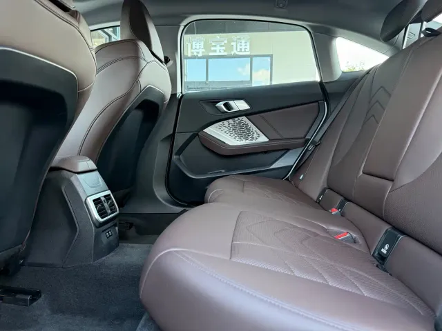 BMW 2 Series — Фото автомобиля 9