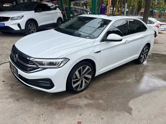 Фотография автомобиля — Volkswagen Sagitar