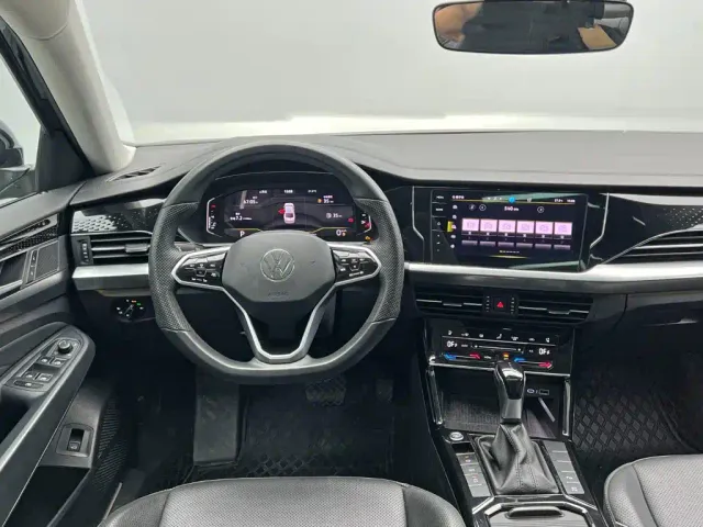 Volkswagen Passat — Фото автомобиля 21
