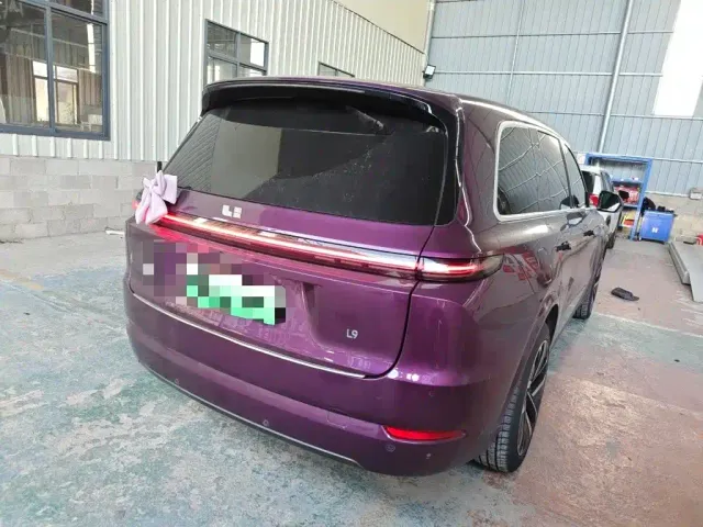 Li Auto L9 — Фото автомобиля 4