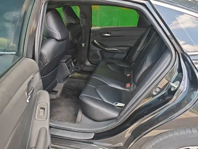 Toyota Avalon — Фото автомобиля 16