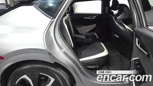 Kia EV6 — Фото автомобиля 10