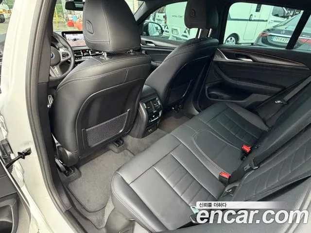 BMW X4 xDrive20i M Sport — Фото автомобиля 9
