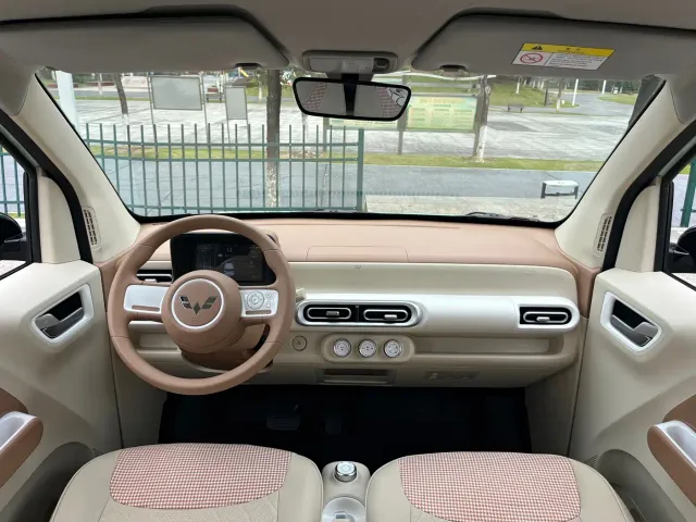 Wuling Hongguang Mini EV — Фото автомобиля 12