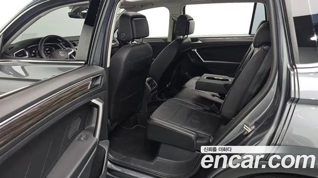 Volkswagen Tiguan — Фото автомобиля 11