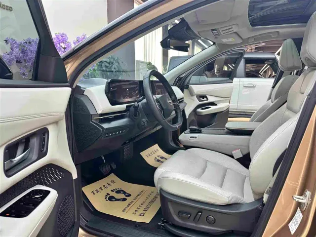 Nissan Ariya — Фото автомобиля 9