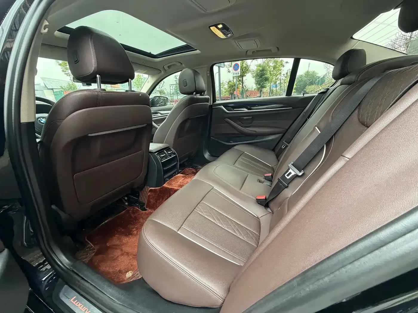 BMW BMW 5 Series 2022 525Li Luxury Package — Фото автомобиля 10