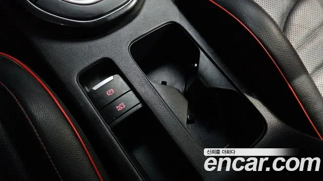 Kia K3 Новый K3 2 поколение 1.6 Turbo GT 5 дверей — Фото автомобиля 29