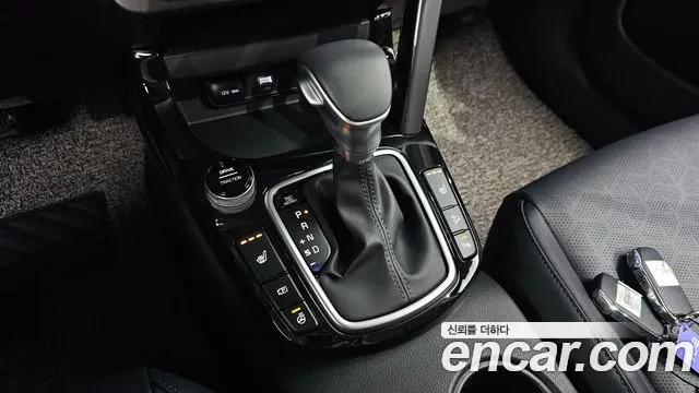 Kia Seltos — Фото автомобиля 12