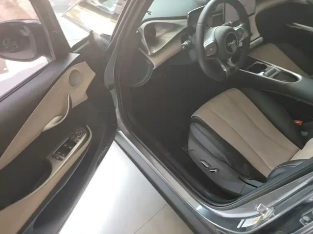 BYD Dolphin — Фото автомобиля 11