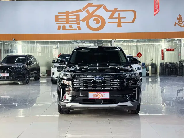 Ford Explorer — Фото автомобиля 3