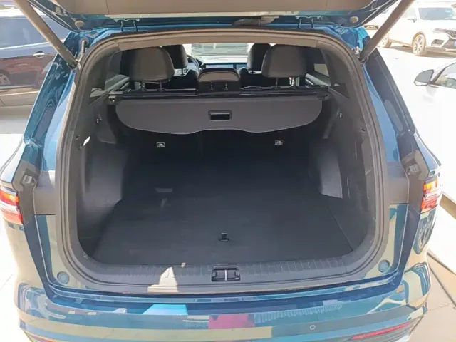 Geely Xingyue L — Фото автомобиля 18