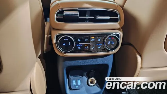 Genesis GV80 2.5T Бензин AWD — Фото автомобиля 30