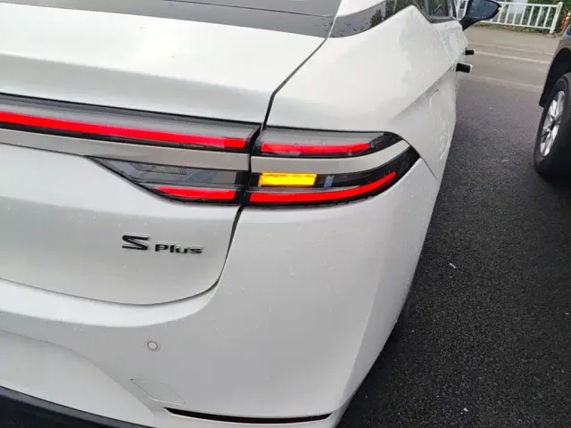 GAC Aion S Plus — Фото автомобиля 7