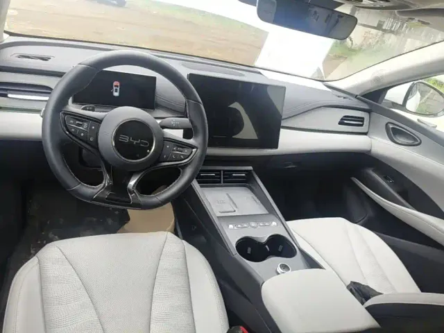 BYD Seal 06 DM-i Touring — Фото автомобиля 9