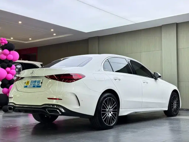Mercedes-Benz C-Class — Фото автомобиля 4