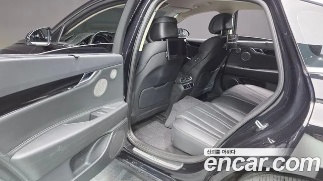 Genesis G80 Бензин 3.5 турбо AWD — Фото автомобиля 9