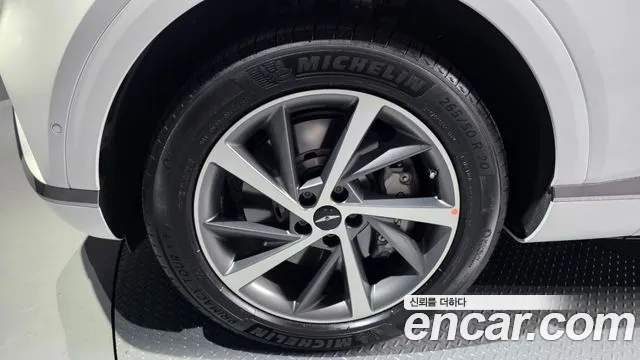 Genesis GV80 2.5T Бензин AWD — Фото автомобиля 3