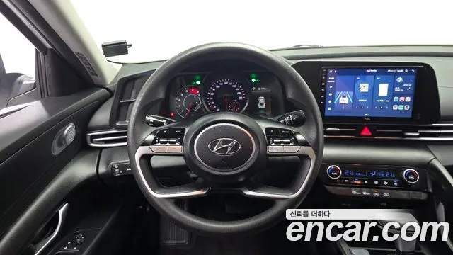 Hyundai AVANTE Avante (CN7) — Фото автомобиля 13