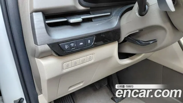Kia Canival Carnival 4 поколение Бензин 9 мест Signature — Фото автомобиля 28