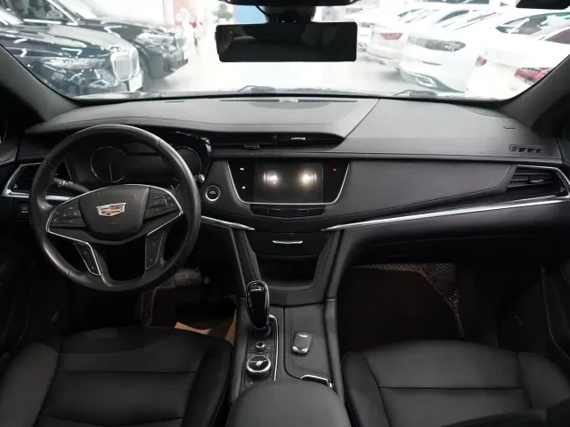 Cadillac XT5 — Фото автомобиля 4