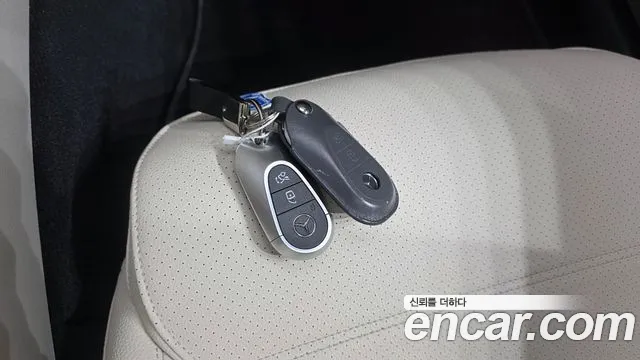 Mercedes-Benz C-Class — Фото автомобиля 16