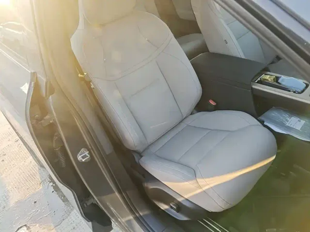 Volvo XC70 Plug-in Hybrid — Фото автомобиля 24