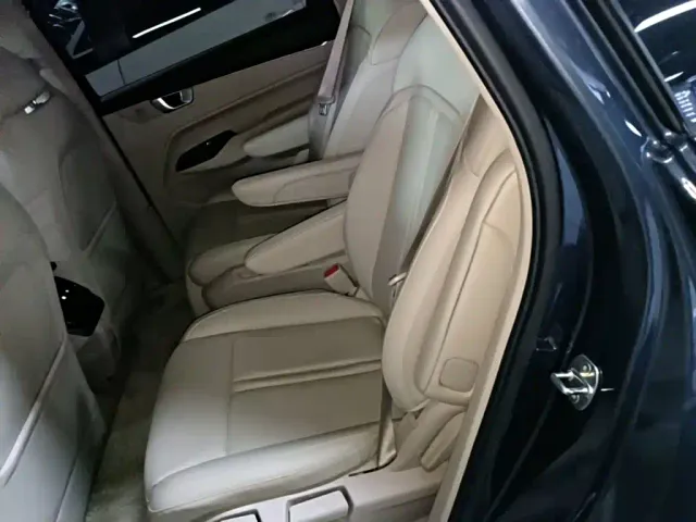 Wuling Victory — Фото автомобиля 16
