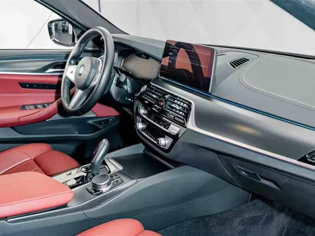 BMW 5 Series — Фото автомобиля 18