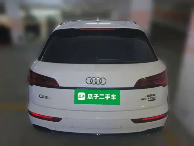Audi Q5L — Фото автомобиля 3