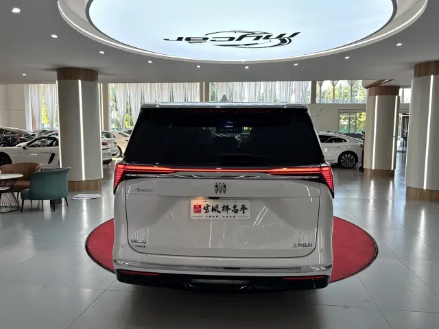Buick Buick GL8 New Energy 2024 Landglory Premium Edition 7-Seater — Фото автомобиля 6