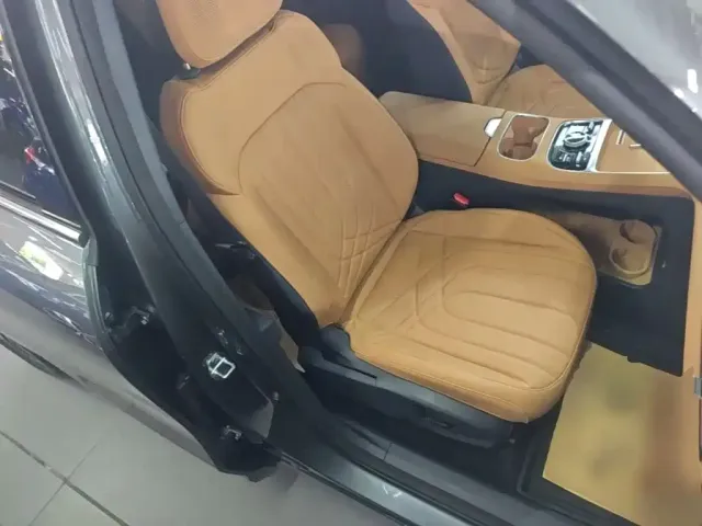 Geely Galaxy Galaxy Starship 7 EM-i 2025 Model 120km Explorer+ Edition — Фото автомобиля 19