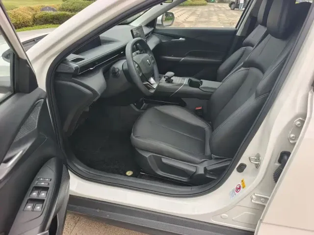 Changan Eado — Фото автомобиля 4