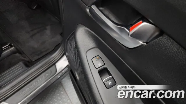 Hyundai Santafe — Фото автомобиля 26