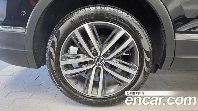 Volkswagen Tiguan — Фото автомобиля 5