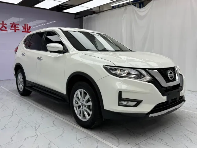Nissan X-Trail — Фото автомобиля 3
