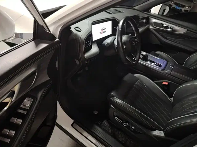 GAC Trumpchi GS8 — Фото автомобиля 15